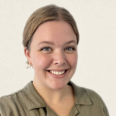 Professional headshot of Sarah Snowmann&nbsp;(Hollmann)